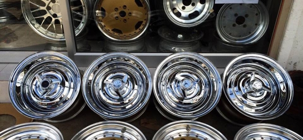 ล้อ MOONEYES USA 15x10 ออฟ35 5 รู114และ120.65 ล้อใหม่เก่าเก็บ ประมูลจากญี่ปุ่น