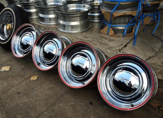 ล้อ MOON MADE IN USA 15x7 ออฟ22 5/114-120.65 ประมูลจากญี่ปุ่นครับ