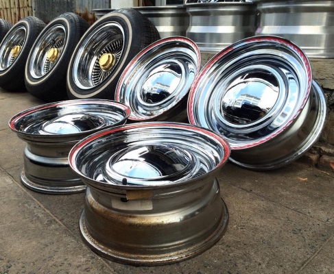 ล้อ MOON MADE IN USA 15x7 ออฟ22 5/114-120.65 ประมูลจากญี่ปุ่นครับ