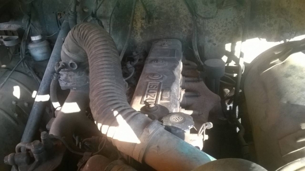 ขายเทนเลอร์ 10 ล้อหัวยาวเพลาเดียว สโลว์กลาง คัสซีสวยตลอดเส้น เครื่อง 6BF1 185 แรงม้า ทะเบียนพร้อมโอน ราคาต่อรองได้ครับ