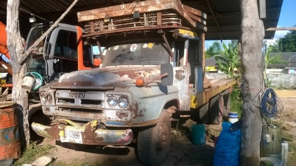 ขายเทนเลอร์ 10 ล้อหัวยาวเพลาเดียว สโลว์กลาง คัสซีสวยตลอดเส้น เครื่อง 6BF1 185 แรงม้า ทะเบียนพร้อมโอน ราคาต่อรองได้ครับ