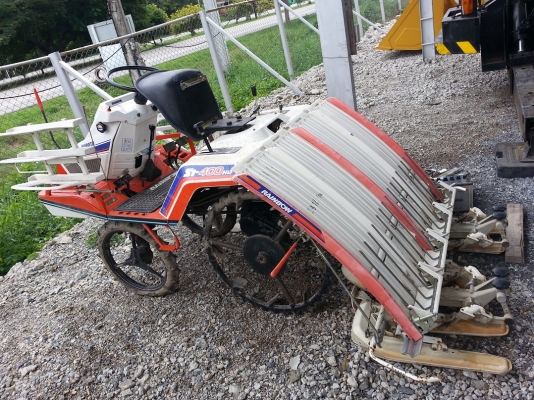 ขายรถดำนา คูโบต้า แบบนั่งขับ เก่าญี่ปุ่น ราคาถูกครับ สภาพ 80\%