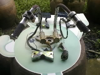 แฮนด์แต่งใส่ชาลี แด็ก