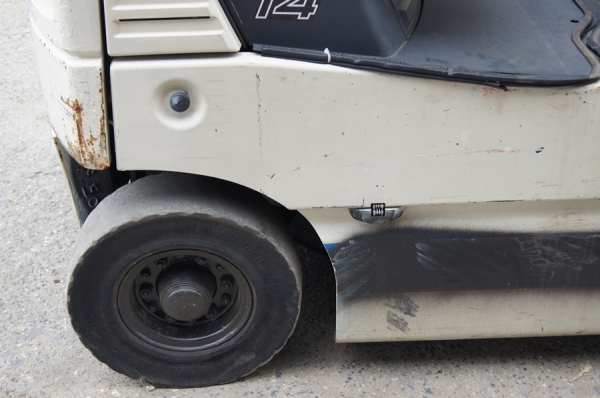 ขายรถยกไฟฟ้านั่งขับขนาด 1.4 ตัน เสาสูง 3 เมตร TOYOTA 7FB14