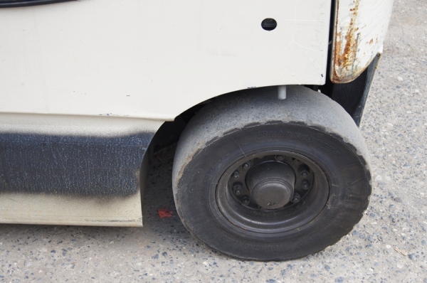 ขายรถยกไฟฟ้านั่งขับขนาด 1.4 ตัน เสาสูง 3 เมตร TOYOTA 7FB14