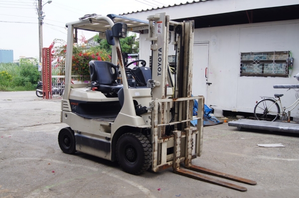 ขายรถยกไฟฟ้านั่งขับขนาด 1.4 ตัน เสาสูง 3 เมตร TOYOTA 7FB14