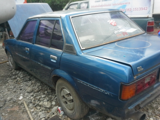 ขายโตโยต้าKE70รถพร้อมใช้ ขับได้ปกติทะเบียนโอน ของครบกันชนหน้า-หลังมี ใช้กันแดดกันฝน แอร์มี ขายราคาถูกๆด่วน