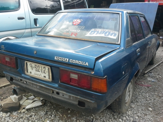 ขายโตโยต้าKE70รถพร้อมใช้ ขับได้ปกติทะเบียนโอน ของครบกันชนหน้า-หลังมี ใช้กันแดดกันฝน แอร์มี ขายราคาถูกๆด่วน