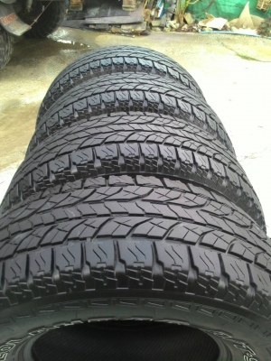 ขาย YOKOHAMA A/T-S 265/70R16 ครับ