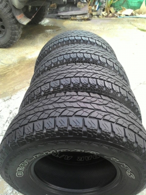 ขาย YOKOHAMA A/T-S 265/70R16 ครับ