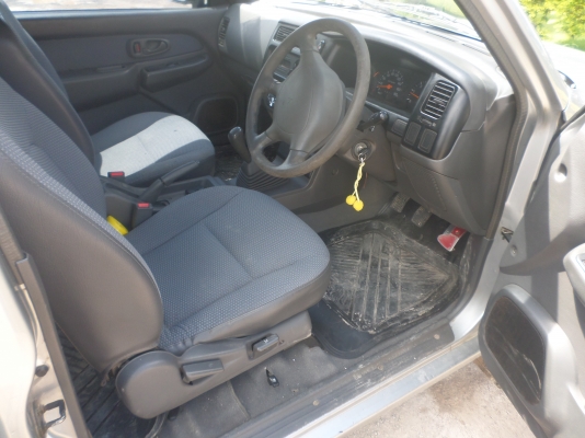 ขาย กระบะมิตซู ตอนครึ่ง เครื่อง 2.8 GLX ปี 46 สภาพสวยจัด