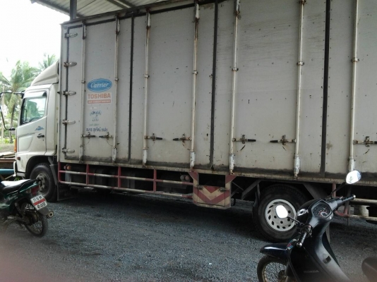 ขายดาวน์รถตู้เย็น HINO