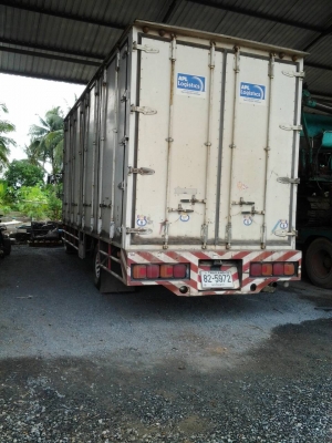 ขายดาวน์รถตู้เย็น HINO