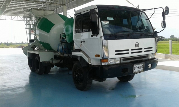 ขายรถโม่ปูน NISSAN