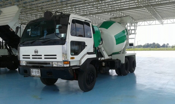 ขายรถโม่ปูน NISSAN