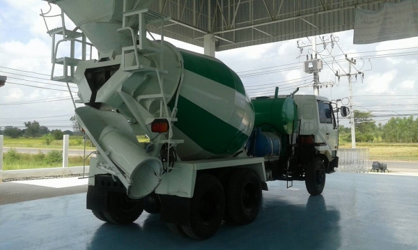 ขายรถโม่ปูน NISSAN