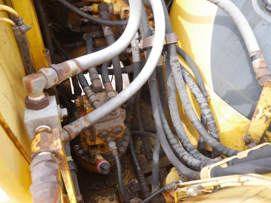 ขาย Komatsu PC 120-6E ใบแทรค 70เซน. สีเดิมๆ สวยสุดๆคันนี้ นำเข้าจากญี่ปุ่นแท้ 1000\% พร้อมใช้งาน ขายถูกๆ 086-303-9797 กู๋อ๋า