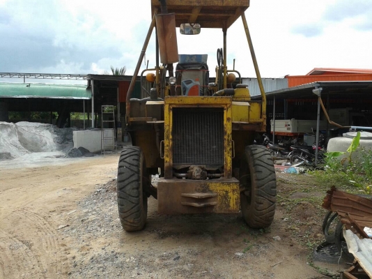 ขายรถตักล้อยางพร้อมใช้ราคาถูก เครื่อง EH100 เฟืองท้าย FUSO ปั้มดี กระบอกไฮดรอริคไม่รั่วไม่ซึม ราคาต่อรองได้ครับ ขายรถตักล้อยางพร้อมใช้ราคาถูก เครื่อง EH100 เฟืองท้าย FUSO ปั้มดี กระบอกไฮดรอริคไม่รั่วไม่ซึม ราคาต่อรองได้ครับ