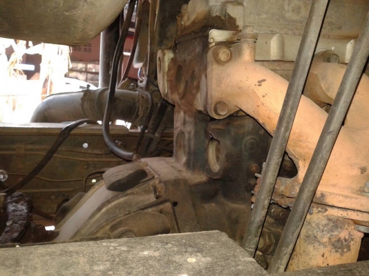 ขายรถบรรทุกน้ำมัน 6 ล้อ TOYOTA BU87 115 แรงม้า ถัง 6,000 ลิตร 3 ห้อง มิเตอร์พร้อม อุปกรณ์ครบทุกอย่าง ทะเบียนเต็มพร้อมโอนครับ