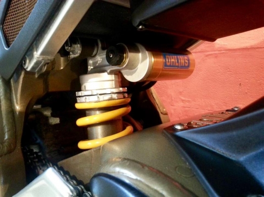 T&amp;T BIKE RAMA2 ขายรถเทพด่วน189000 ฿ aprilia Tuono 1000 ปี 2007 สวยเทพ การันตี รถสวยระดับ พีเมียม ชื่อชั้นดี นำเข้าจาก อิตาลี เอกสาร อินวอย+สรรพสามิต แท้ ฉบับจริงครบ