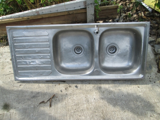 2 หลุมบ้าน  ร้านอาหาร   หรือแล้วแต่ถนัด   สภาพดีมาก