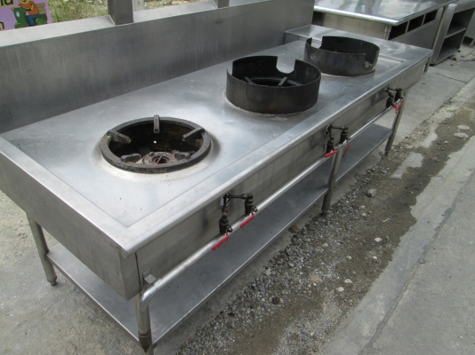 เตา 3 หัว  ขนาดใหญ่   จากร้านอาหารงามวงศ์วาน