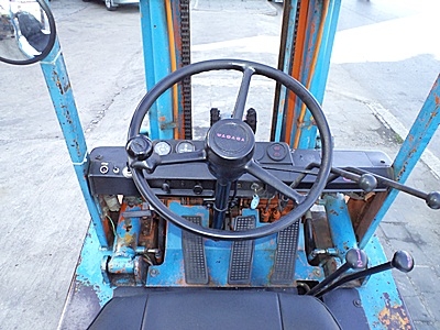 ขายรถยกโตโยต้า 2 ตัน เครื่องเบนซิน กระบอกคู่ เสาต่ำ เสาสูง 4 เมตร ยางตันใหม่   พวงมาลัยเพาเว่อร์  สีเดิมจากนอก นำเข้าจากญี่ปุ่น ใช้งานได้ทันที ราคา180000