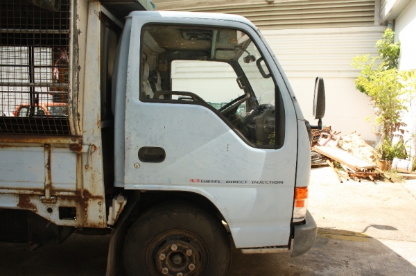 ขาย ISUZU NPR 120 แรง ยาว 4.30 เมตร
