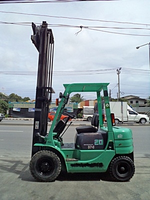 ขายรถยกมิตซูบิชิ 2 ตัน (รุ่นใหม่) เครื่องเบนซิน  กระบอกคู่ งาหมุน 360 องศา  เสาสูง 3 เมตร  พวงมาลัยเพาเว่อร์  สีเดิมจากนอก นำเข้าจากญี่ปุ่น ใช้งานได้ทันที ราคา210000