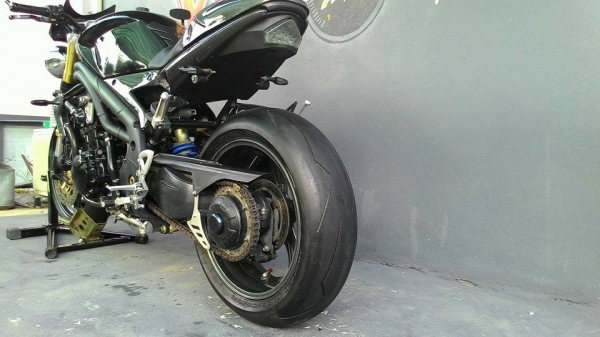 (ขาย )Triumph Speed Triple 1050 ปี 2008 สภาพหล่อๆ
