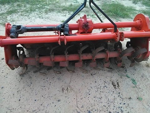 ขายด่วนโรตารี่พร้อมใช้งาน ขนาด 1.77 เมตร ใช้งานกับรุ่น 45 47 และM5000 ข้อปั่นใน 9 ข้อ ราคาขายที่ 25000 บาท ตราช้างของแท้