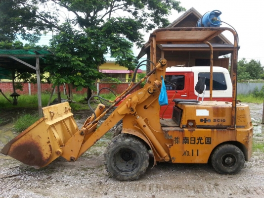 รถตัก SG10โคมัสสุ +แก็ส พร้อมใช้