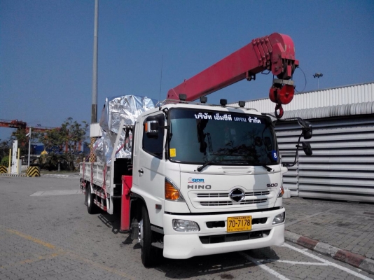 ต้องการหา "รถร่วม" เฮี๊ยบ 5 ตัน 5 ท่อน รถสภาพดี มีงานด่วน