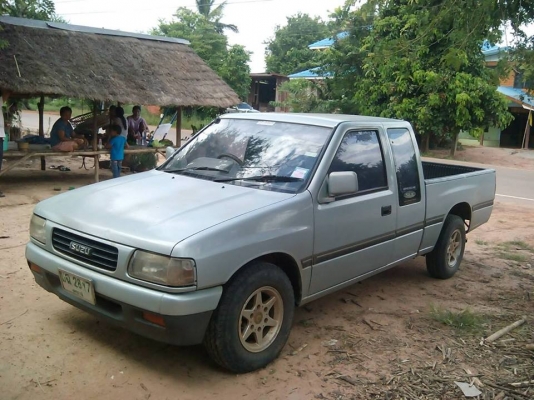 อิซูสุslxรุ่นพิเศษราคาถูก155000บาท