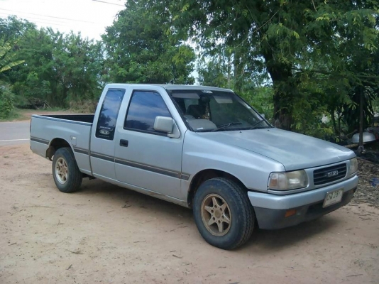 อิซูสุslxรุ่นพิเศษราคาถูก155000บาท อิซูสุslxรุ่นพิเศษราคาถูก155000บาท