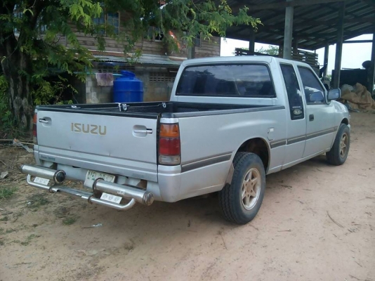 อิซูสุslxรุ่นพิเศษราคาถูก155000บาท อิซูสุslxรุ่นพิเศษราคาถูก155000บาท