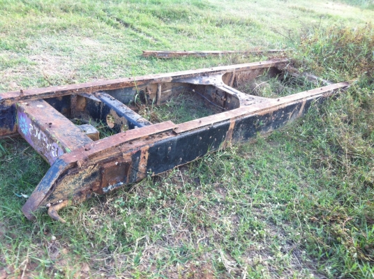 ขายคัสซีหน้ายาว อีซูซุ พร้อมเล่มชุดโอน สภาพตามรูปเลย พร้อมเกิดใหม่