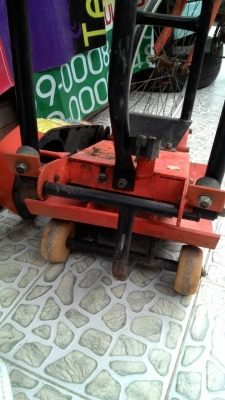 ขายแท่นเครื่องตบดินรุ่น3-5ตัน ใส่เครื่องHONDAสภาพสวยเดิม มือสองซื้อมาจากไทยวัสดุ