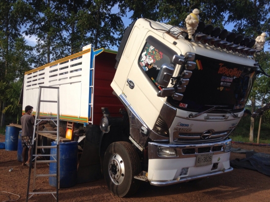 Hino เมกก้า320