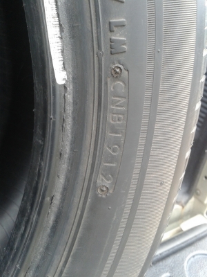 ยาง 215 55 17 ปี2012 2เส้น