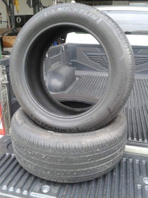 ยาง 225 50 17 ปี2012 2เส้น ยาง 225 50 17 ปี2012 2เส้น