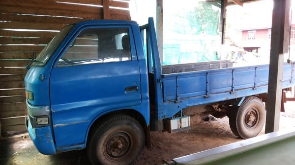 ***ขายแล้วครับขอบคุณ Truck2hand ขาย4ล้อกลาง ISUZU TLD วางเครื่อง 4BC2-100แรงฝาดำ เกียร์สั้นสายแล้ว เครื่องดี แน่น แรงดี ฟิตมาไม่นาน สตาร์ทติดง่าย เกียร์ดีไม่หลุด ช่วงล่างเดิม เฟืองท้ายเพลาลอย คัสซีดี เดิม มีบวมซับช่วงคอนิดๆ เสริมเหล็กบนแล้ว แข็งแรง คัสซีห