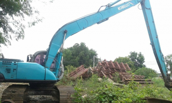 ขายรถแบคโคSK200Vบูมยาว18เมตร พร้อมใช้งาน