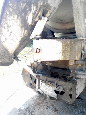 น้ำยา ล้างคราบปูน รถโม่ปูน (ส่งฟรี)