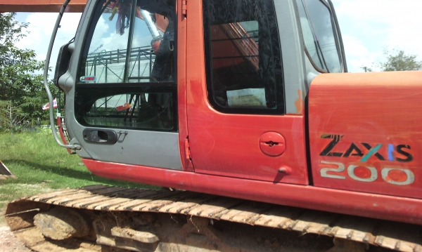 ขายด่วนรถแบคโฮHITACHIZAXIS-200-1รถออกห้างมือเดียว