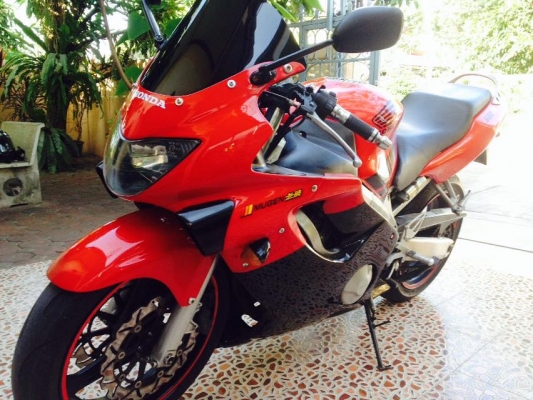 ขาย/แลก CBR600F4ปี2002(ต้นปี)เครื่องแน่นแรงๆ ขาย/แลก CBR600F4ปี2002(ต้นปี)เครื่องแน่นแรงๆ