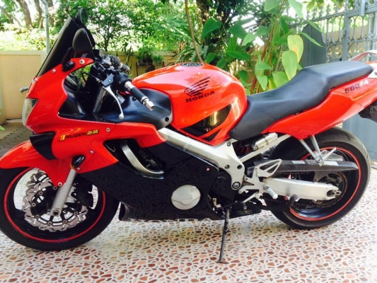 ขาย/แลก CBR600F4ปี2002(ต้นปี)เครื่องแน่นแรงๆ ขาย/แลก CBR600F4ปี2002(ต้นปี)เครื่องแน่นแรงๆ