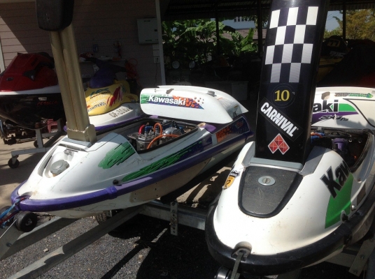 kawasaki750proมี2ลำคาบูคู่ทั้งคู่ถูกๆๆคับ