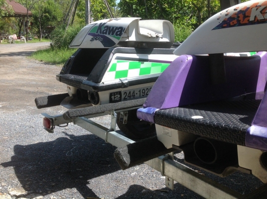 kawasaki750proมี2ลำคาบูคู่ทั้งคู่ถูกๆๆคับ