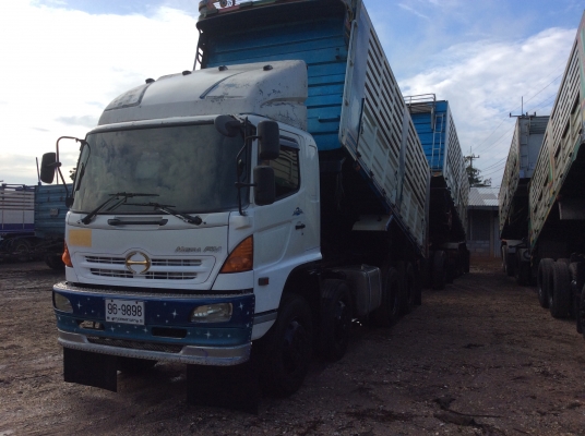 Hino  mega. 320.  แม่ลุก ดั้ม